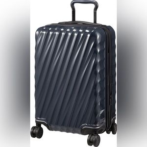 Black Tumi 19 Degree Expandable International Polycarbonate Carry On